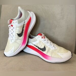 Nike Women’s Winflo 8 'Rawdacious' running shoes - size 9.5 (CW3421-100)